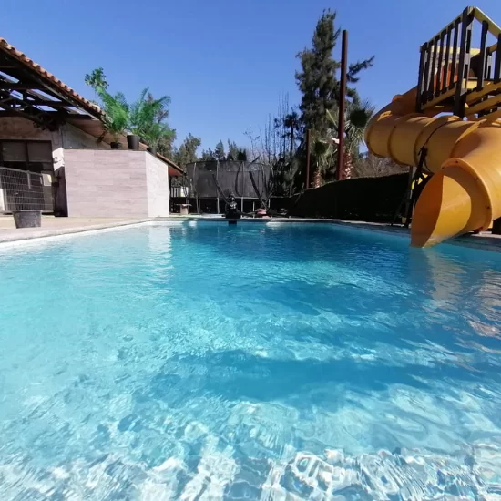 Piscina residencial terminada en Lo Barnechea
